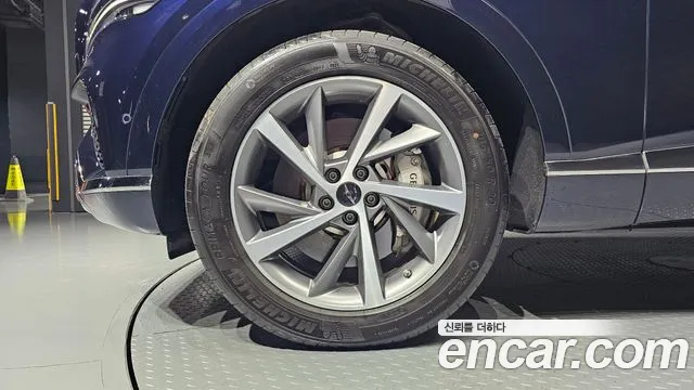 Genesis GV80 2.5T Бензин 2WD — Фото автомобиля 5