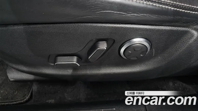 Genesis GV70 Electrified GV70 — Фото автомобиля 28