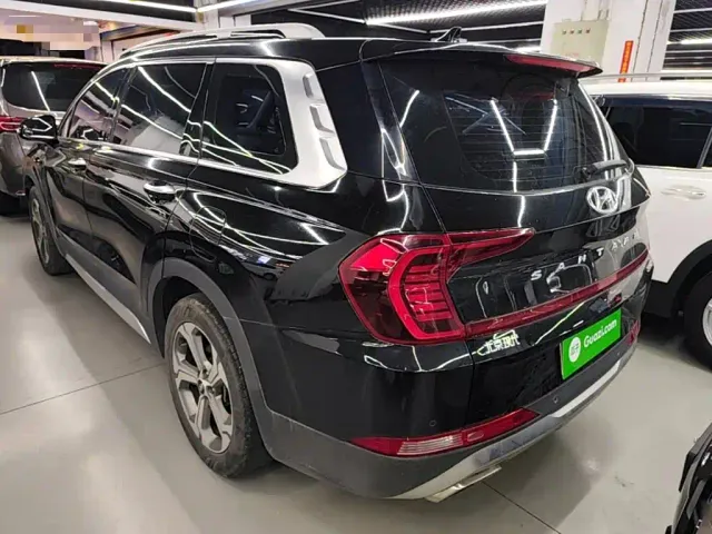 Hyundai Santa Fe — Фото автомобиля 4