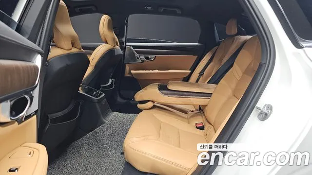 Volvo S90 — Фото автомобиля 17