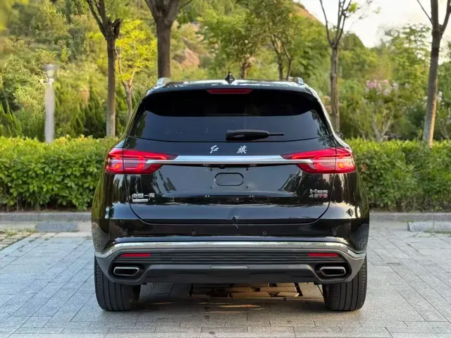 Hongqi HS5 — Фото автомобиля 6