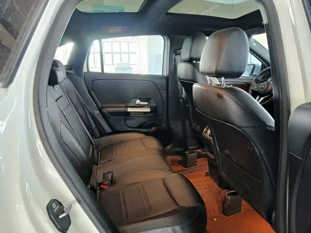Mercedes-Benz GLA-Class — Фото автомобиля 10