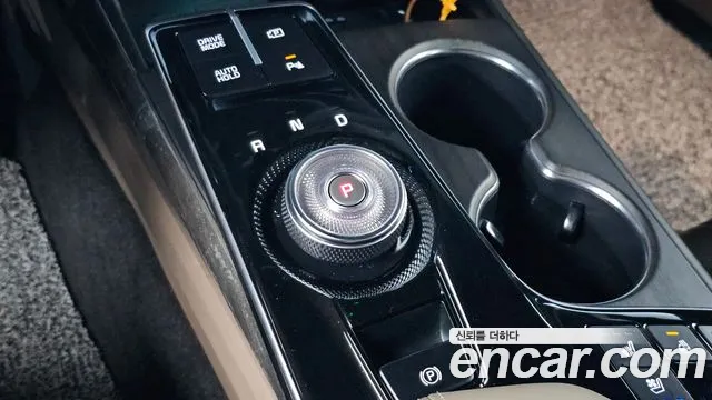 Kia K8 — Фото автомобиля 12