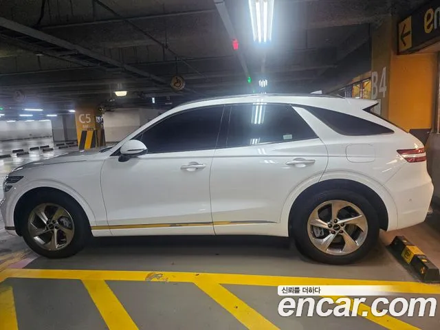 Genesis GV70 — Фото автомобиля 4
