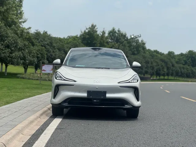 IM Motors LS6 — Фото автомобиля 3