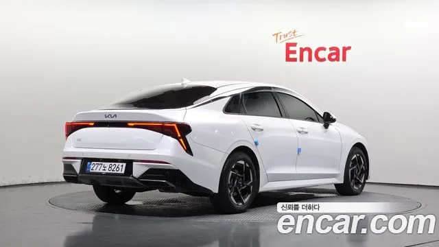 Kia K5 Новый K5 3 поколение 2.0 LPi(Для проката) — Фото автомобиля 2