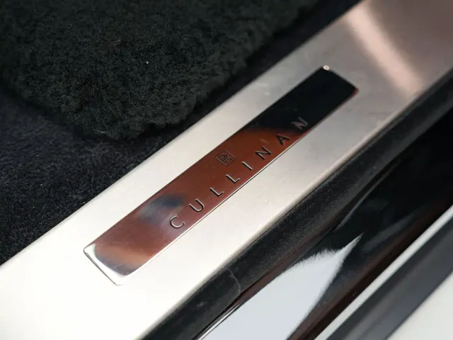 Rolls-Royce Cullinan — Фото автомобиля 20