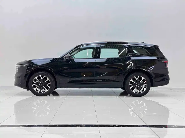 Ford Edge — Фото автомобиля 6