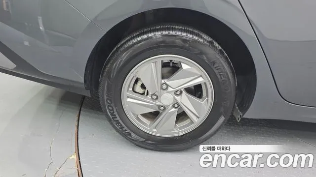 Hyundai Avante CN7 — Фото автомобиля 5