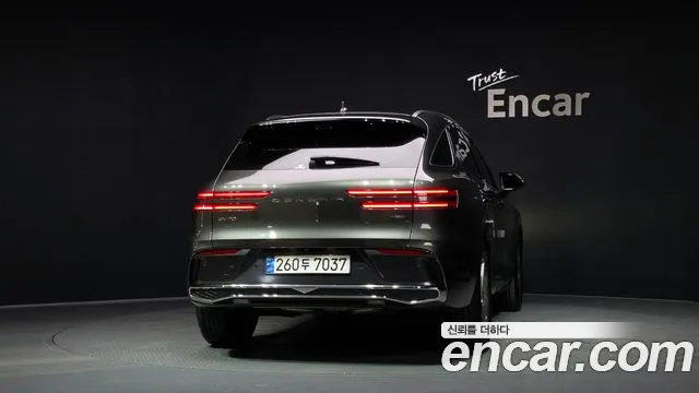 Genesis GV70 2.5T Бензин AWD — Фото автомобиля 4