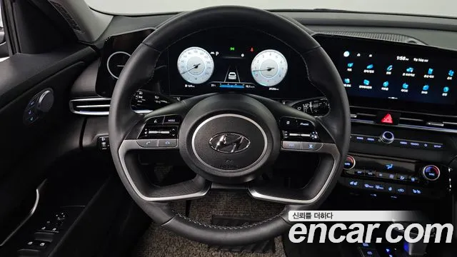 Hyundai Avante CN7 — Фото автомобиля 12