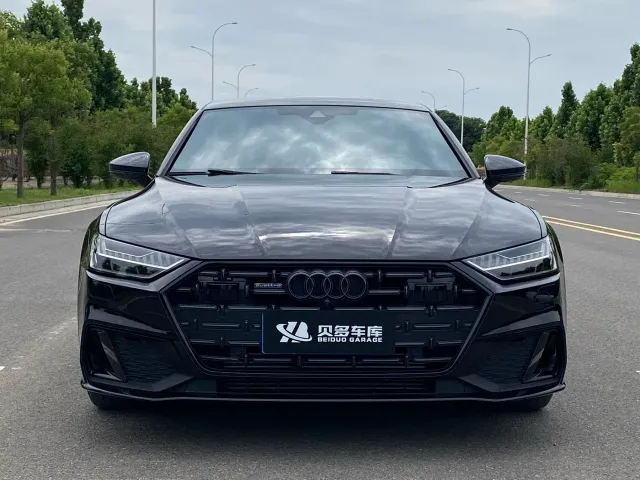 Audi A7L — Фото автомобиля 2