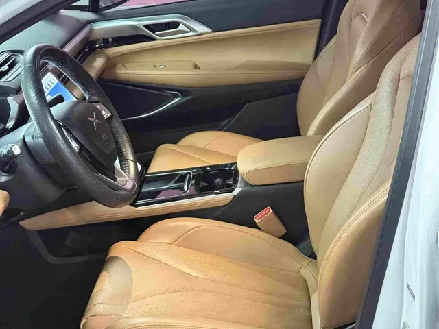 Xpeng P5 — Фото автомобиля 17