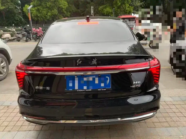 Hongqi H5 — Фото автомобиля 11