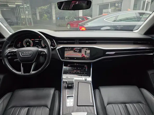 Audi A6L — Фото автомобиля 16