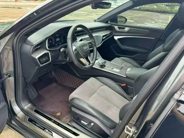 Audi A6L — Фото автомобиля 4