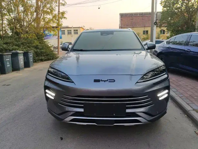 BYD Song PLUS — Фото автомобиля 2