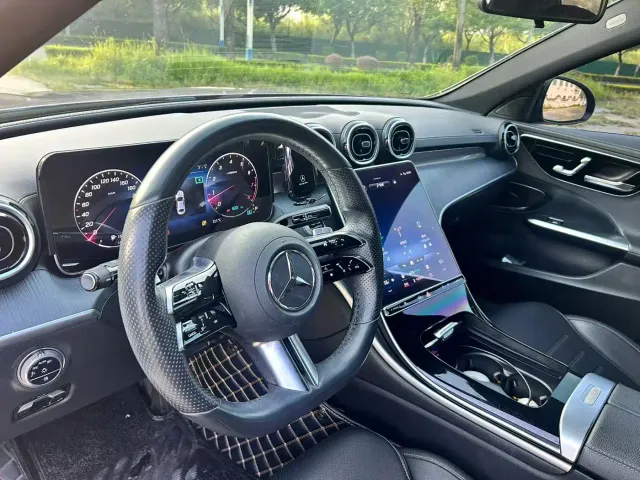Mercedes-Benz C-Class — Фото автомобиля 4