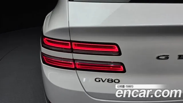 Genesis GV80 — Фото автомобиля 23