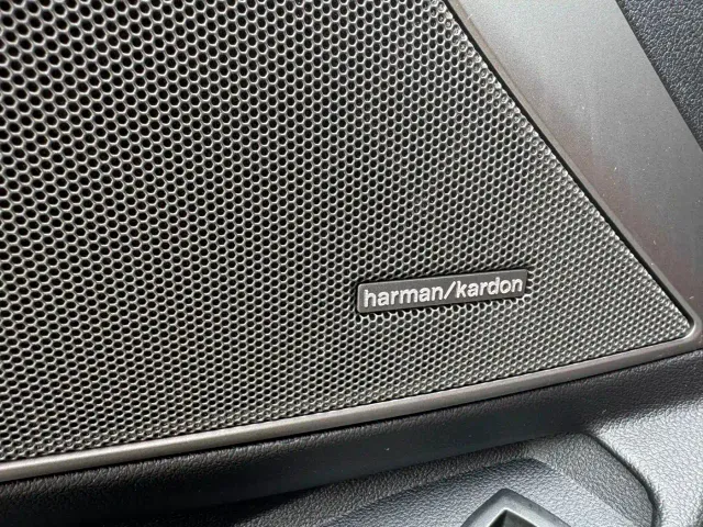 BMW 3 Series — Фото автомобиля 8