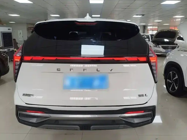 Geely Boyue L — Фото автомобиля 5