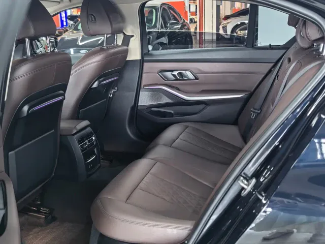 BMW 3 Series — Фото автомобиля 12