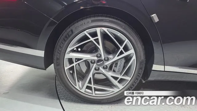 Genesis G90 — Фото автомобиля 5