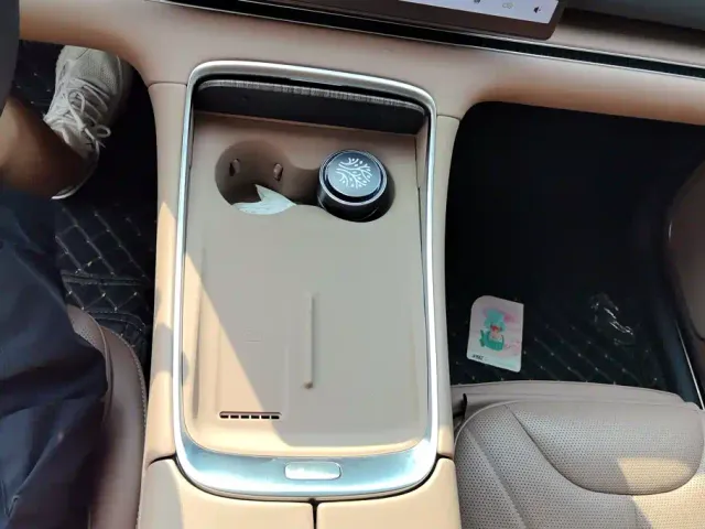 Leapmotor C11 — Фото автомобиля 16