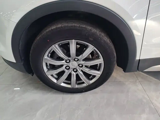 Cadillac XT4 — Фото автомобиля 22