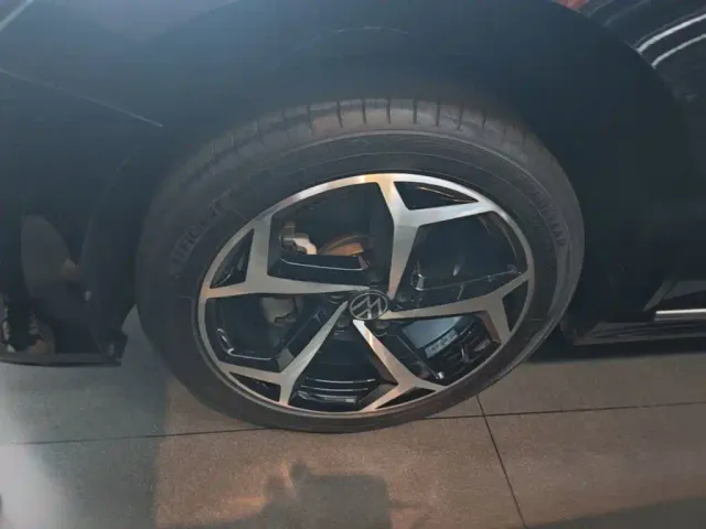 Volkswagen Passat — Фото автомобиля 22