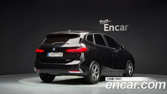 BMW 2 Series U06 — Фото автомобиля 2
