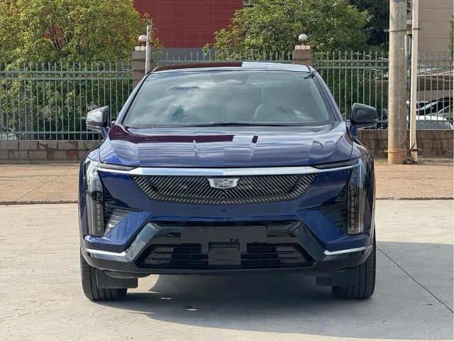 Cadillac Optiq — Фото автомобиля 2
