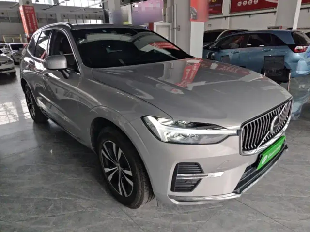 Volvo XC60 — Фото автомобиля 3