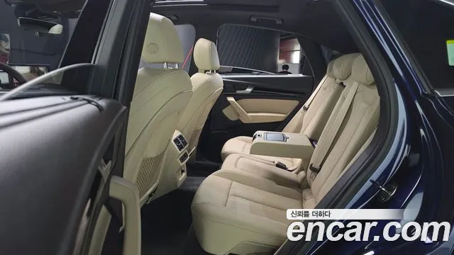 Audi Q5 45 TFSI quattro Sportback Premium — Фото автомобиля 20