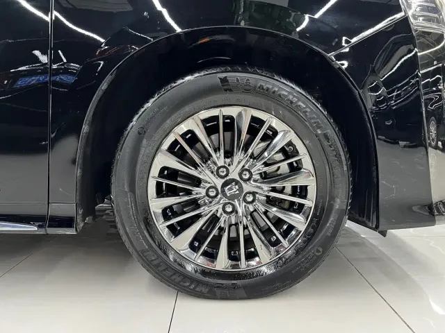Toyota Vellfire — Фото автомобиля 27