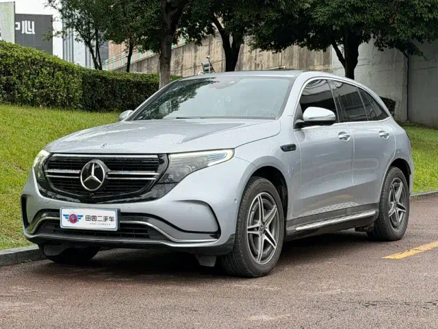 Фотография автомобиля — Mercedes-Benz EQC