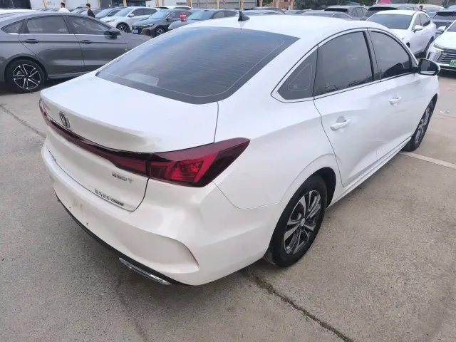 Changan Eado — Фото автомобиля 7