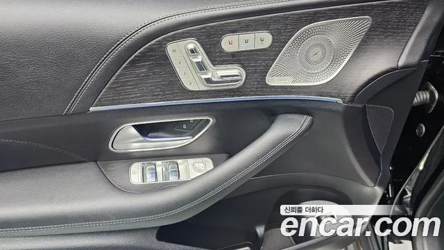 Mercedes-Benz GLS-Class — Фото автомобиля 18