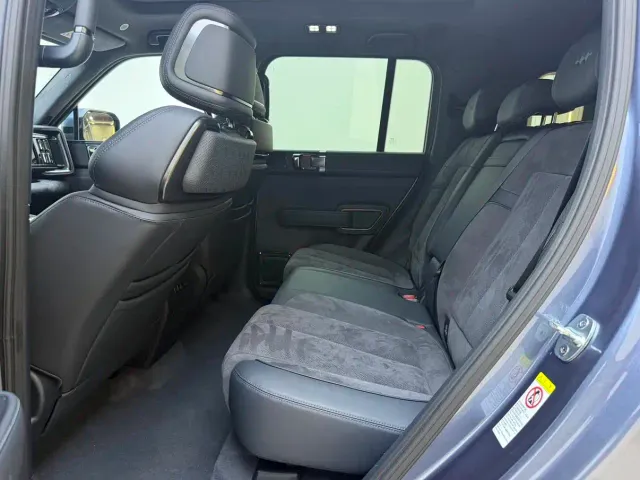 BYD FangChengBao Leopard 5 — Фото автомобиля 6