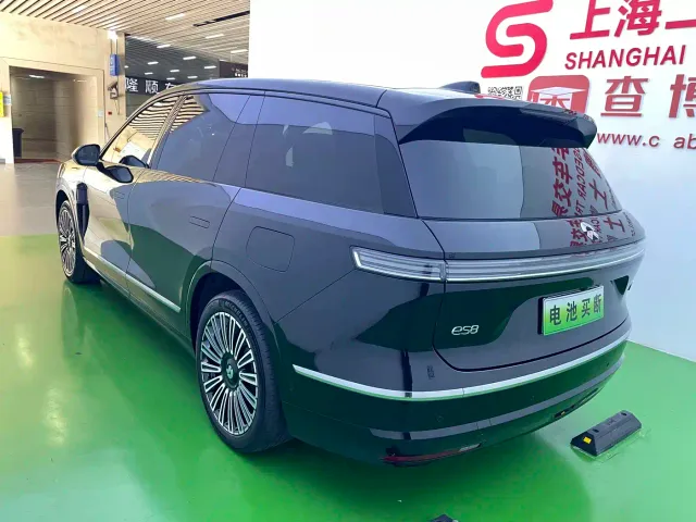 Nio ES8 — Фото автомобиля 22