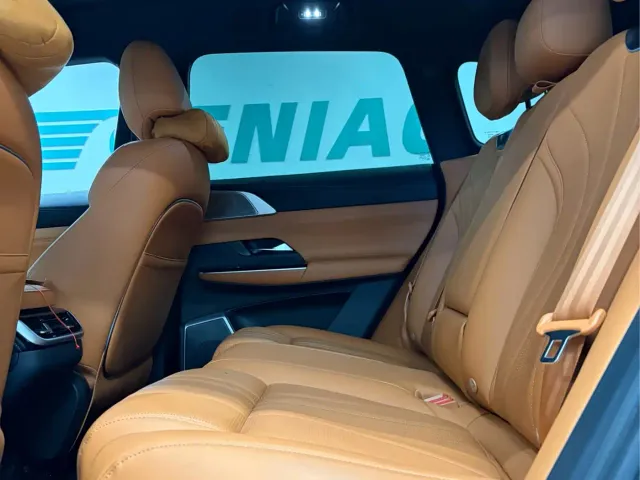 Xpeng G9 — Фото автомобиля 6