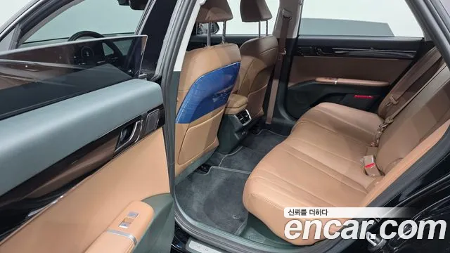 Hyundai Grandeur GN7 — Фото автомобиля 12