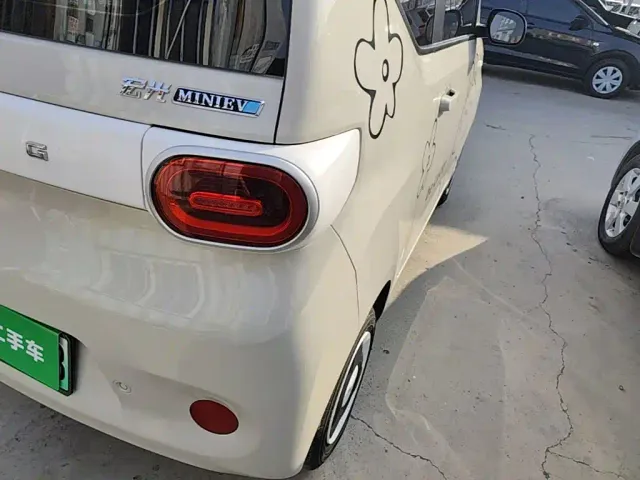 Wuling Hongguang Mini EV — Фото автомобиля 7