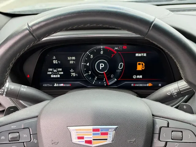 Cadillac CT5 — Фото автомобиля 8