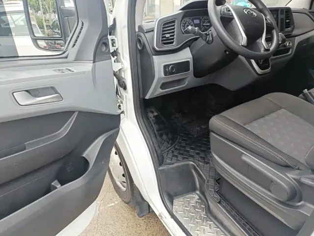 Maxus Xintu V80 — Фото автомобиля 15