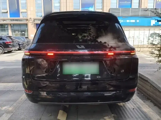 Li Auto L9 — Фото автомобиля 5