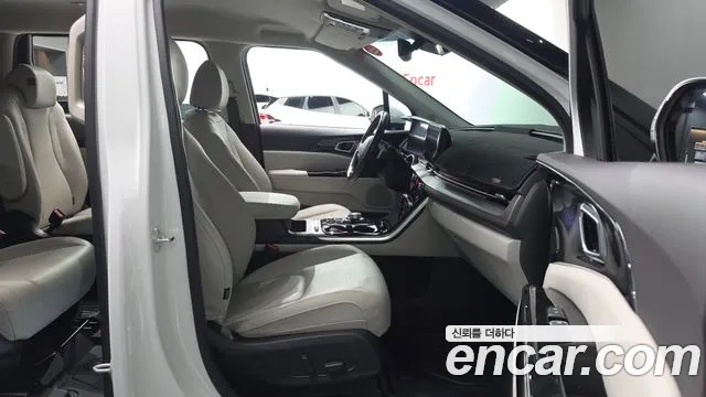 Kia Carnival 4th Gen — Фото автомобиля 17