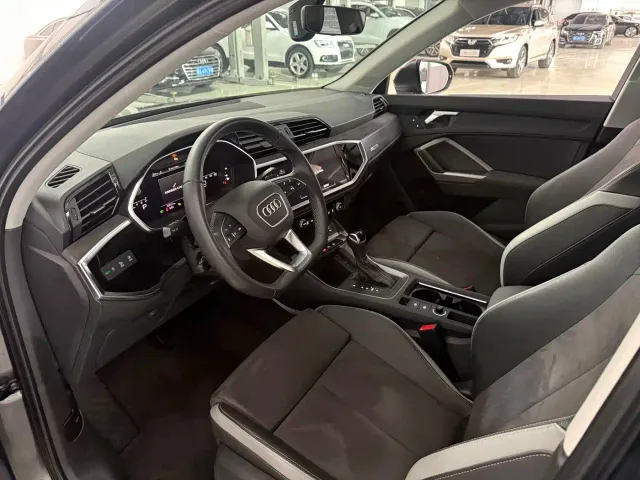 Audi Q3 — Фото автомобиля 5
