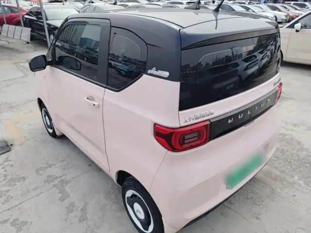 Wuling Hongguang Mini EV — Фото автомобиля 4