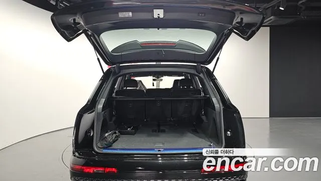 Audi Q7 55 TFSI quattro Premium — Фото автомобиля 18